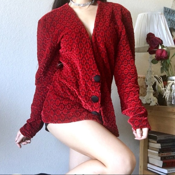 Vintage 80s burgundy Bloody Mary velvet coat - Picture 4 of 4